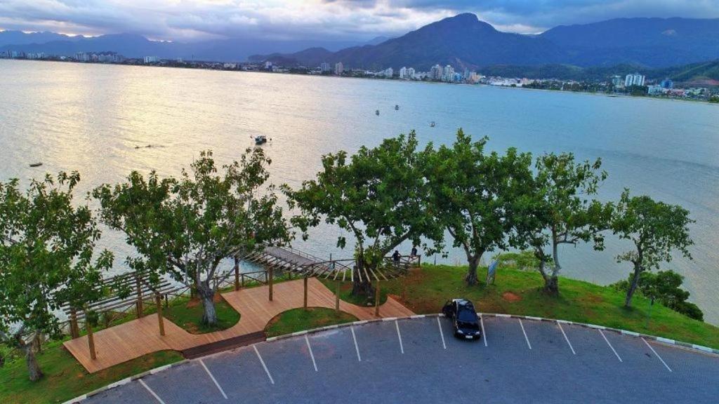 Apto Lindo 2 Dor Piscina Ar Internet 103 A Caraguatatuba Exterior foto